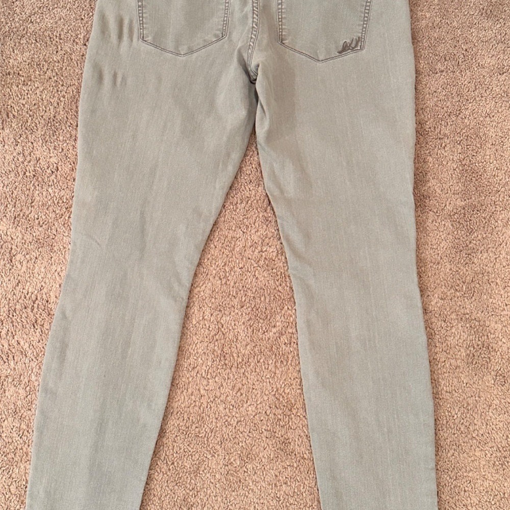 Express Jeans - Picture 2 of 5